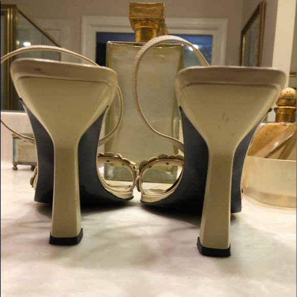 FREE with purchase: Via Spiga heel sandals, 3.5” heel, Size 7.5 - Picture 7 of 8